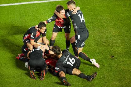 Colón se dio el gran gusto y al fin gritó campeón, por primera vez en su historia; la Copa de la Liga Profesional es suya.