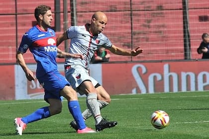 Colón-Tigre, Superliga: cuatro goles y una polémica