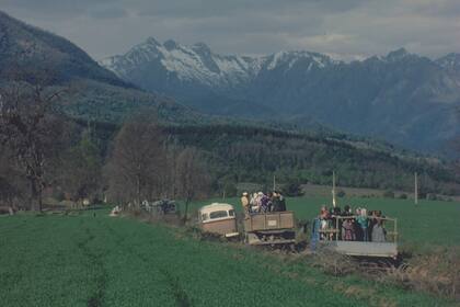 Colonia Dignidad narra la historia de Paul Schäfer, un alemán acusado de delitos sexuales, se escapa a Chile, donde funda junto con otros emigrados una colonia agrícola en una zona estéril y alejada del centro-sur del país