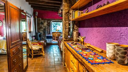 Colores, maderas, todo busca el equilibrio en el hotel y bodega.