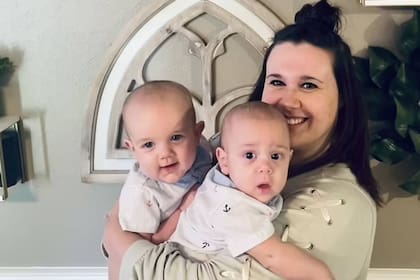 Colson y Cayden nacieron el 25 de octubre de 2021, con seis minutos de diferencia