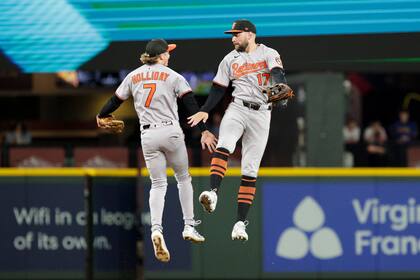 Colton Cowser conecta jonrón tras lesión y Orioles vencen 5-1 a Marineros