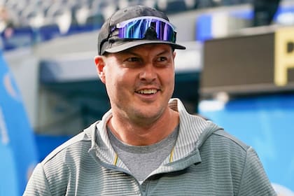 Colts firman a Philip Rivers, de 44 años, para equipo de práctica tras lesiones de dos quarterbacks