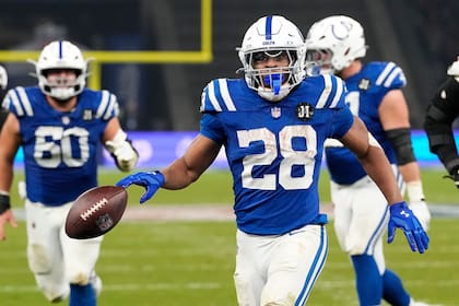 Colts y Texans protagonizan duelo de contrastes en estilo y momento