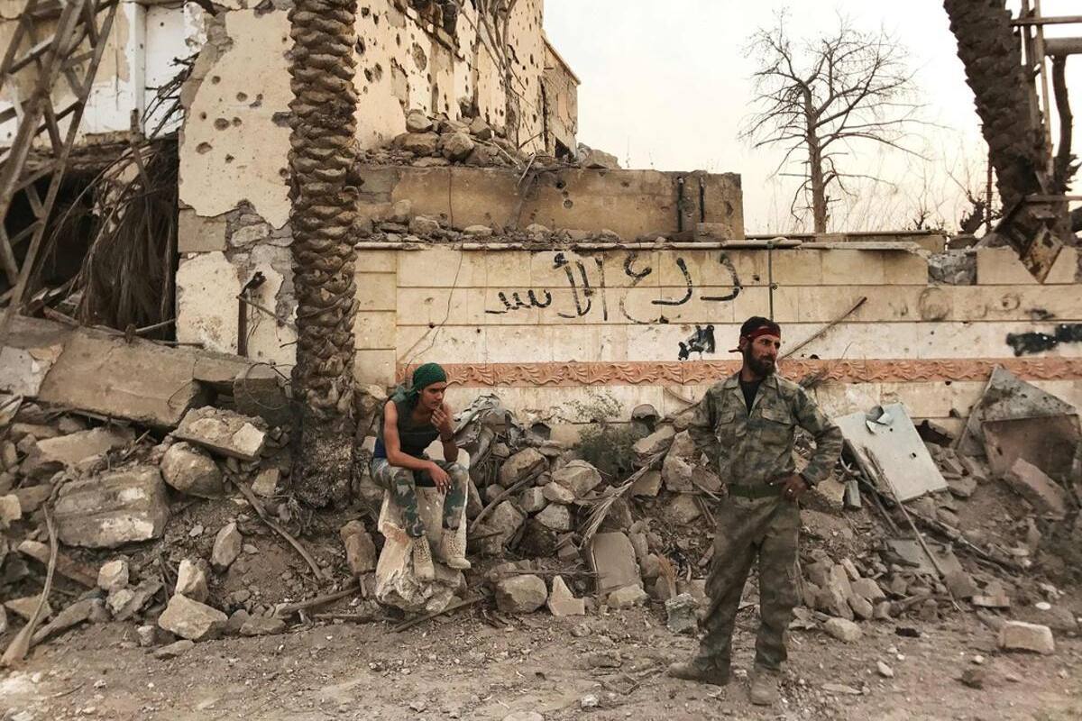 Combatientes en Abu Kamal