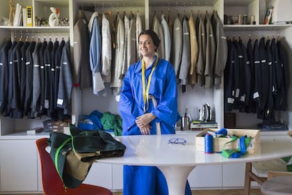 "Combino la inteligencia emocional y la sostenibilidad para reducir la huella de carbono en cada proceso", dice Luján Header