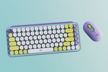 Combo teclado + mouse. Logitech ofrece para esta fecha su teclado POP Keys con teclas de emojis personalizables y su POP Mouse inalámbrico, que tiene un botón superior para abrir el menú de emoticones, instantáneamente. Precio: $ 15.990 el teclado y $ 5799 el mouse