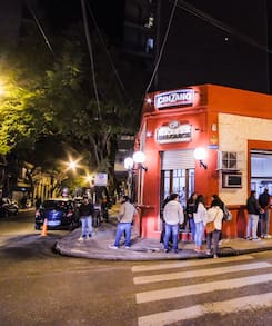 El bodegón donde comían los obreros del puerto y hoy es un ícono de Rosario