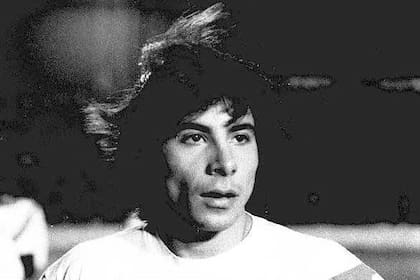 Comelles integró el equipo millonario que logró el título de 1975, luego de 18 años