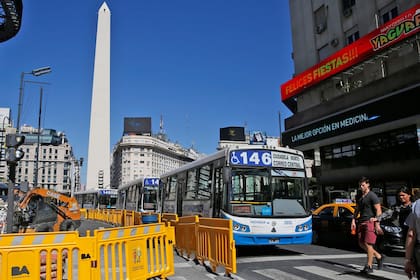 Comenzaron las obras de ensanchamiento de veredas en la avenida Corrientes