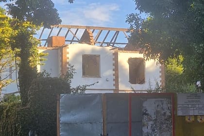 Comenzaron los trabajos de demolición en el chalet Basset-Smith