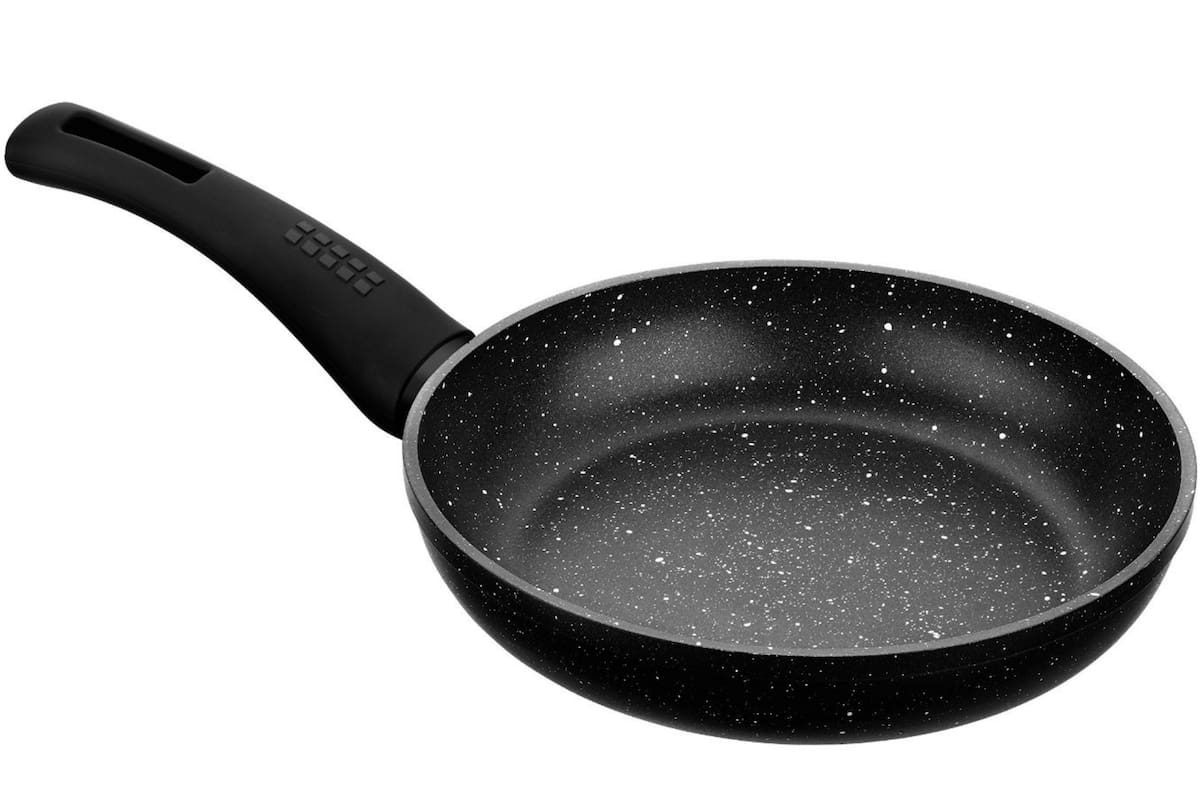 Comenzaron una investigación sobre las propiedades fluidas del aceite en una superficie plana, como una sartén