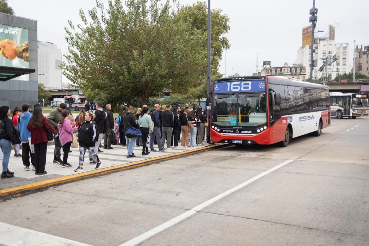 Comenzó a regir el nuevo aumento en el transporte