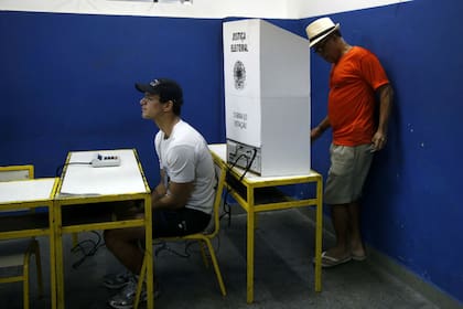 Comenzó el crucial ballotage en Brasil para elegir al próximo presidente