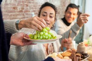 Comer 12 uvas es una antigua tradición de Nochevieja