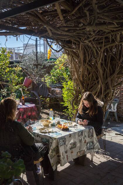 Comer una picada en Época de Quesos es casi un deber en la visita a Tandil.