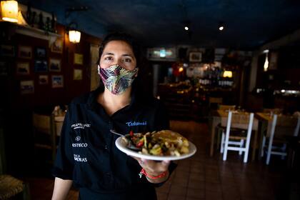 En el restaurante Tulumei, también respiran aliviados ante los anuncios del gobierno provincial