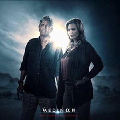 El poster de la serie qatarí Medina, con Eric Roberts y Natasha Henstridge