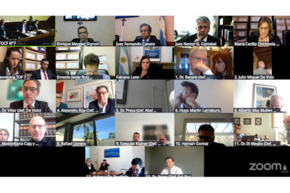 Comienza el juicio por la causa de los Cuadernos de las Coimas en el TOCF n°7.
Cristina Kirchner