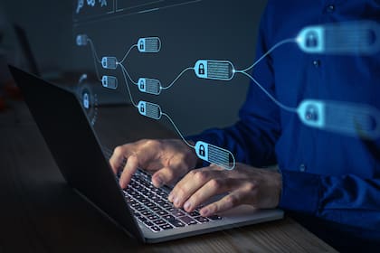 Comienza la capacitación Polkadot Blockchain Academy sobre Web3. La segunda edición mundial se llevará a cabo en Buenos Aires con el apoyo del Laboratorio de Innovación e inteligencia artificial de la Universidad de Buenos Aires (UBA IALAB). Está destinado a programadores y profesionales que quieran profundizar sus conocimientos sobre blockchain, utilizando las herramientas de Polkadot y Substrate, pero también habrá actividades para el público en general