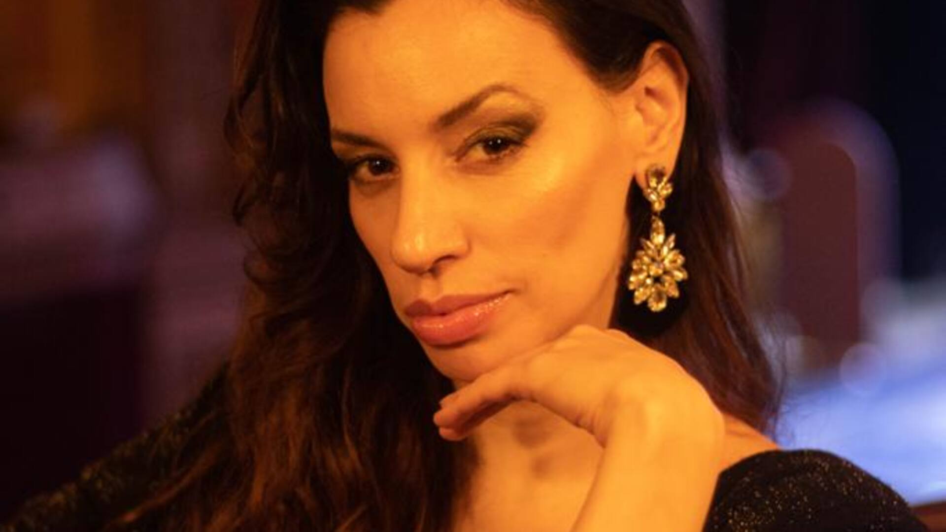 Como actriz y cantante, Ana Fontán alterna su trabajo en el país con sus numerosos proyectos en el exterior