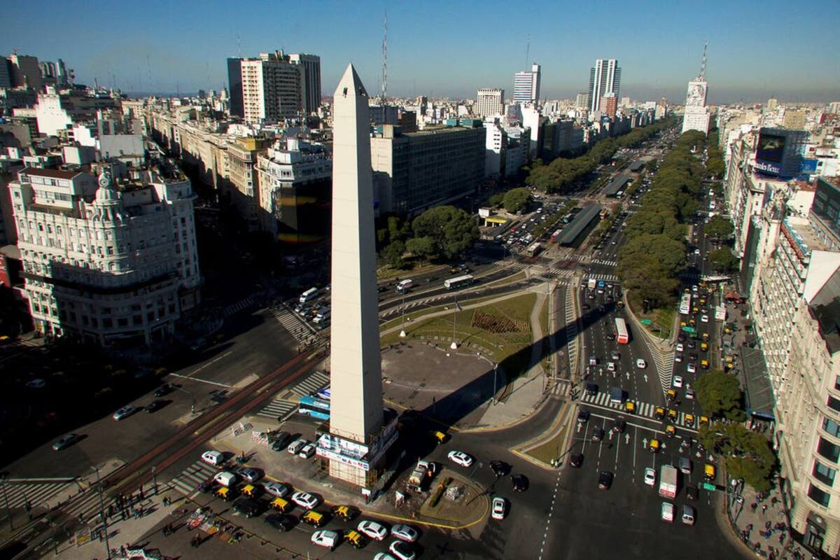 Como cierre a su homenaje porteño, el artista realizará un mapping sobre el monumento