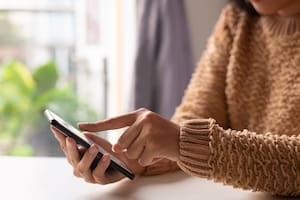 Cómo convertir cualquier palabra en sticker en WhatsApp en segundos