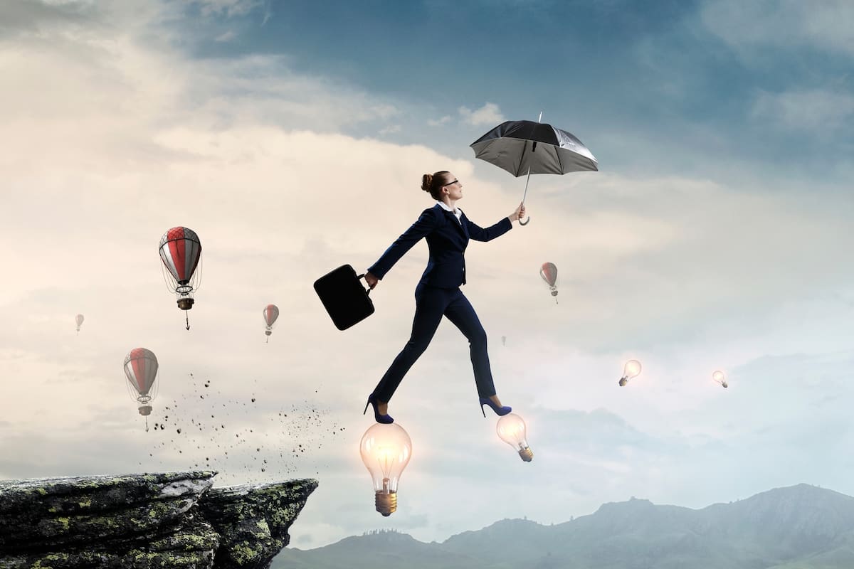 ¿Cómo definimos el éxito profesional? De eso hablan Andrés Hatum y Miguel Espeche en este episodio de Carreras extraordinarias para gente común