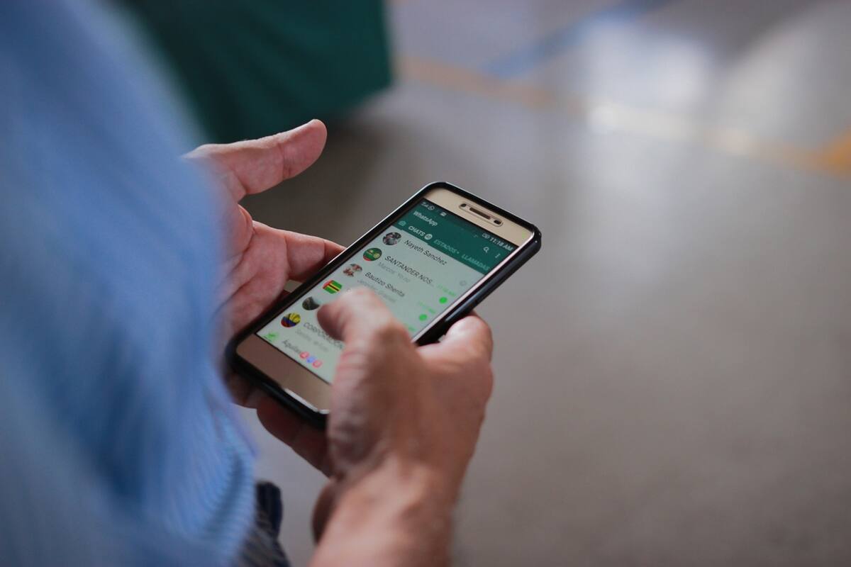 Cómo destacar un mensaje en WhatsApp