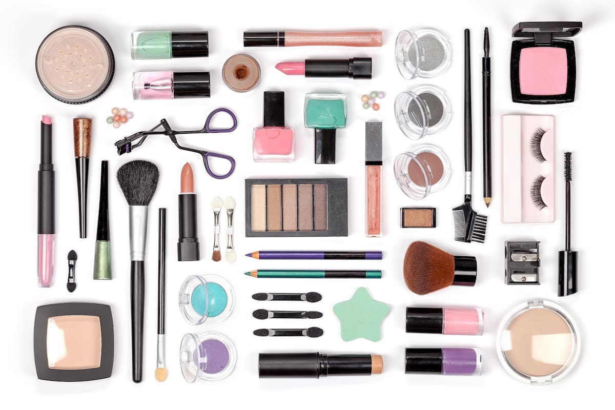 Cómo determinar cuándo se terminó la vida útil de los labiales, sobras bases y de qué manera mantenerlos en buen estado para que duren más tiempo