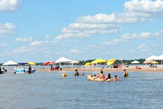 La isla con amplias playas y agua cálida que está cerca de Buenos Aires