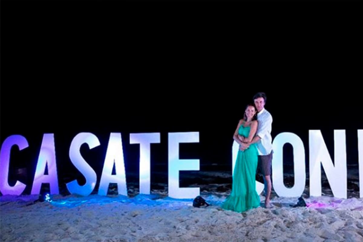 ¿Cómo es la invitación?t ¿Cuántos serán los invitados? ¿Habrá damas de honor? ¿Cómo será el vestido de la novia? ¿Y el look del novio? Todos los detalles de la boda.