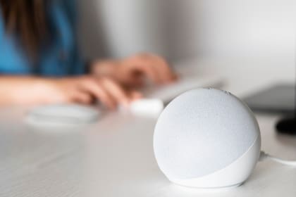 Cómo escuchar los audios que Alexa graba de vos