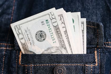 Cómo está el dólar en México hoy, 6 de abril