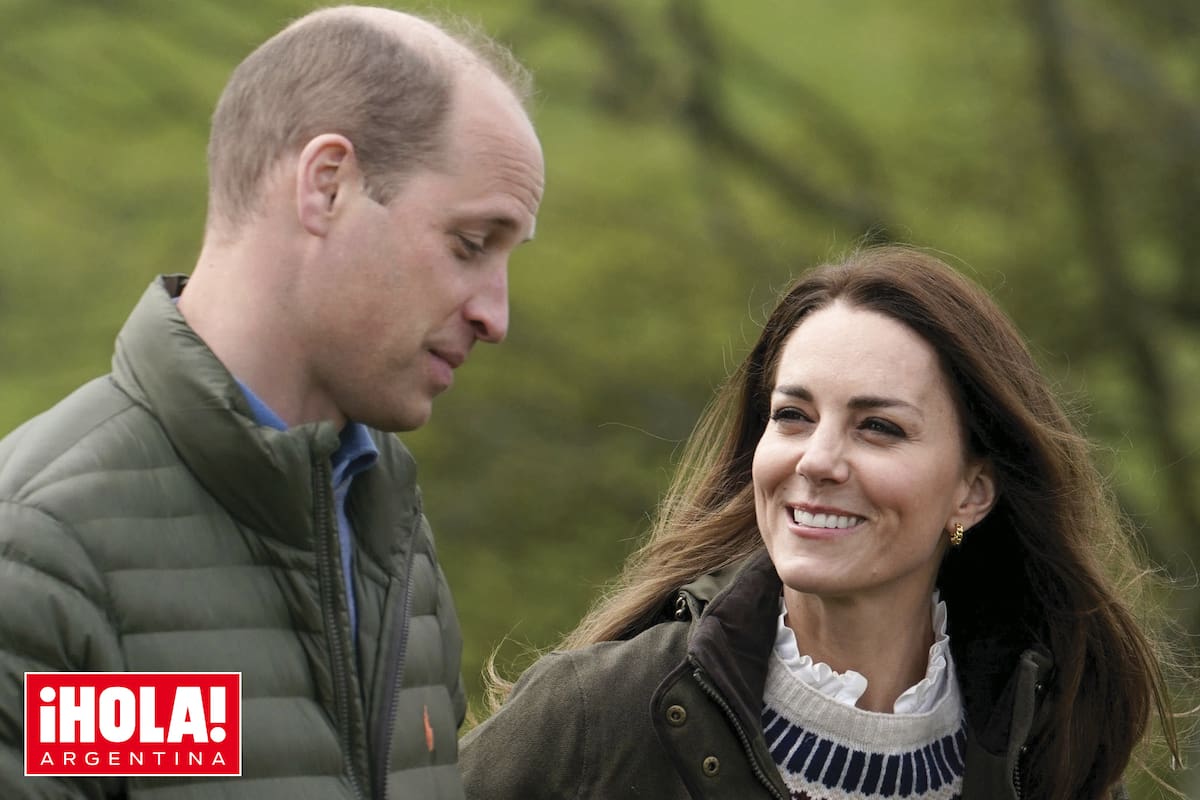 “Como familia, ahora necesitamos algo de tiempo, espacio y privacidad mientras completo mi tratamiento”, aseguró Kate con enorme entereza.