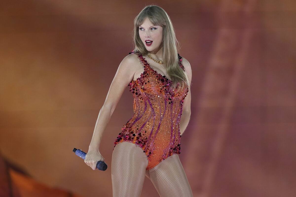 Cómo funciona la emisora de radio que solo pasa Taylor Swift (AP Photo/Lewis Joly, File)