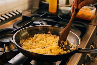 Los chefs españoles se plantan: “El arroz no se hace con agua, sino con hojas de laurel y caldo”