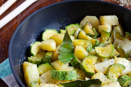 Cómo hacer el típico revuelto de zapallitos para salir del apuro