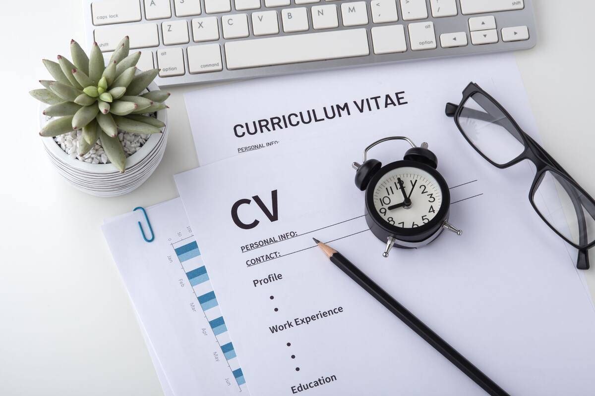 Cómo hacer un CV infalible con IA