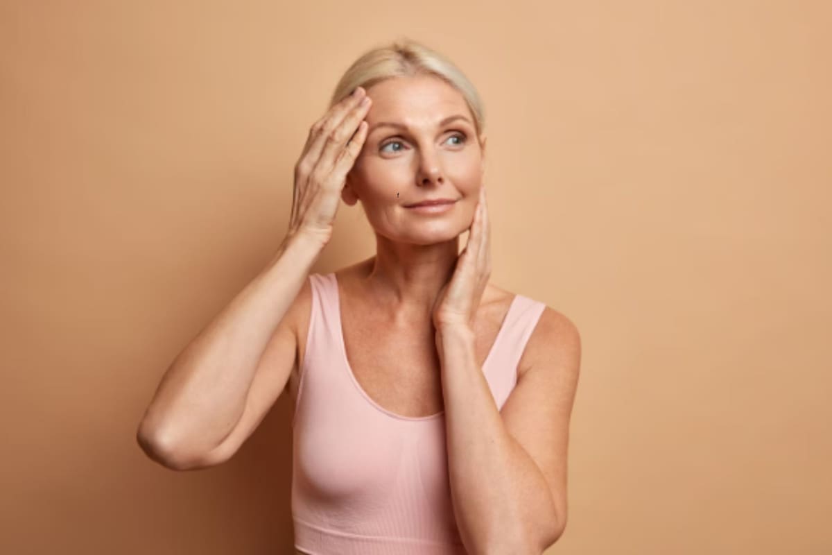 Cómo maquillarte para suavizar arrugas sin recargar el rostro