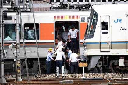 Como medida de precaución se ordenó evacuar los trenes de alta velocidad