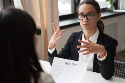Cómo mejorar mi currículum para conseguir trabajo, según la inteligencia artificial