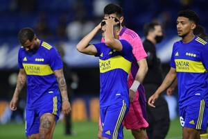 Como para tomarse la cabeza, sí: Boca perdió contra Gimnasia en La Bombonera por el Torneo 2021 y Edwin Cardona, Exequiel Zeballos, Agustín Rossi y Cristian Medina muestran su desazón.