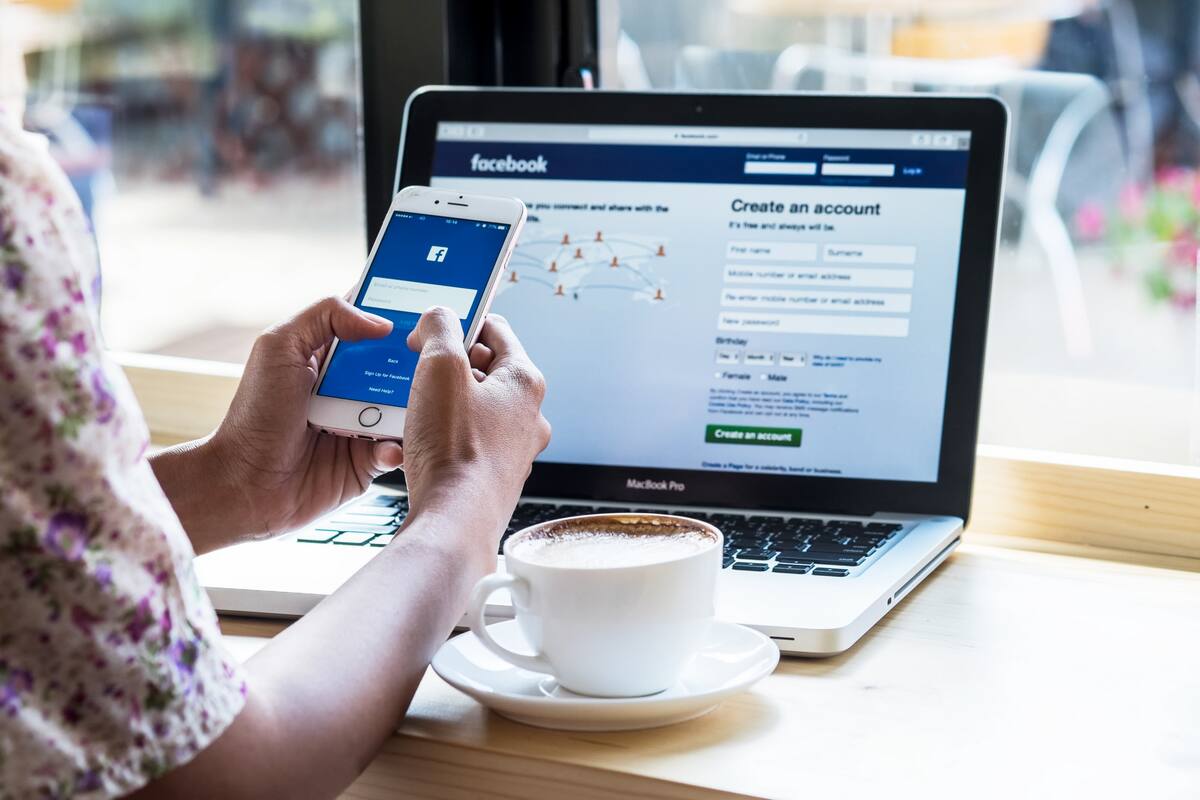 Como parte del programa de transferencia de datos a otras plataformas, Facebook ahora permite hacer una copia de forma directa a los servicios online Google Fotos y Dropbox