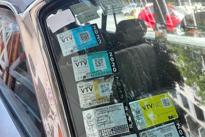 Cómo quitar las obleas viejas de la VTV