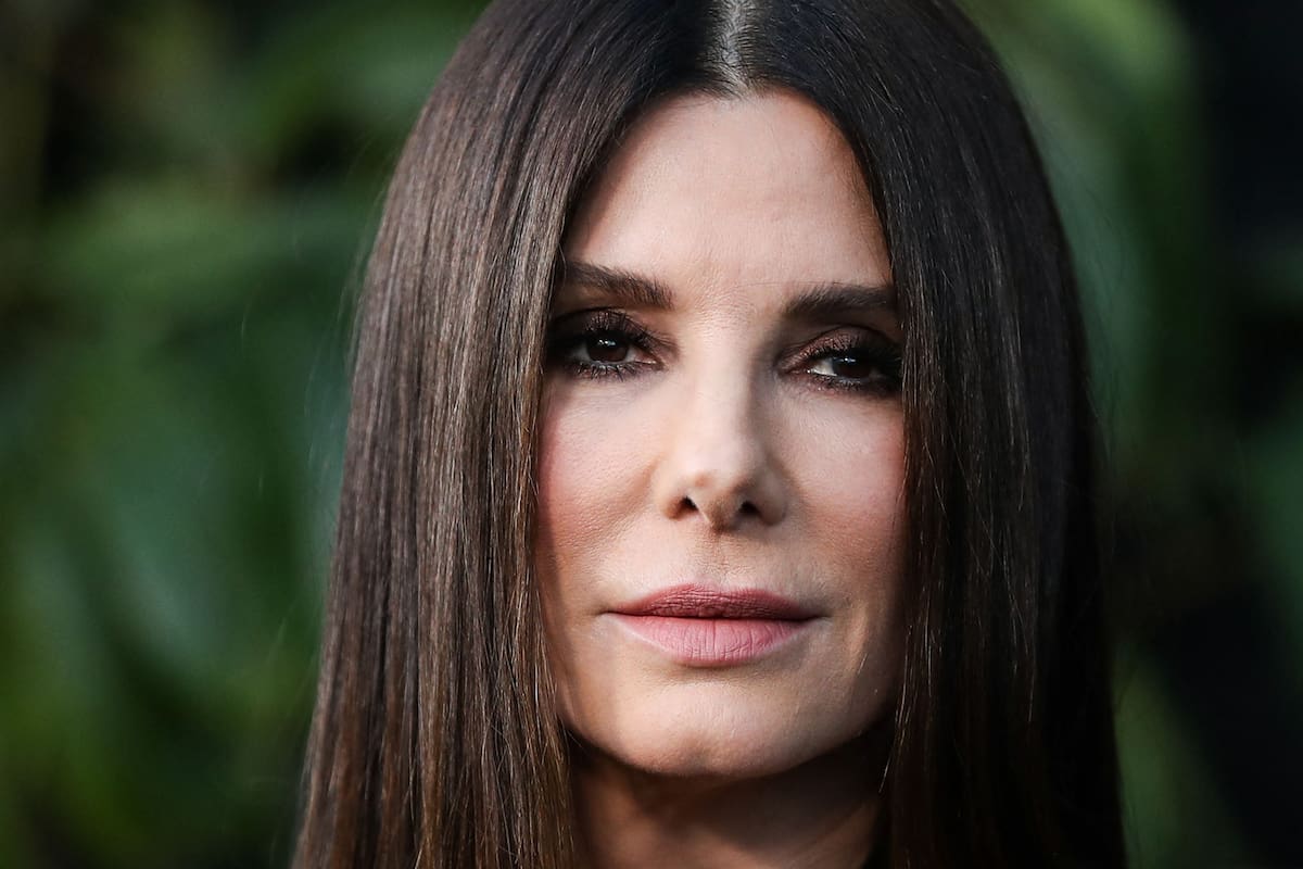 Cómo recibió los 60 Sandra Bullock, a un año de la muerte de su novio, Bryan Randall