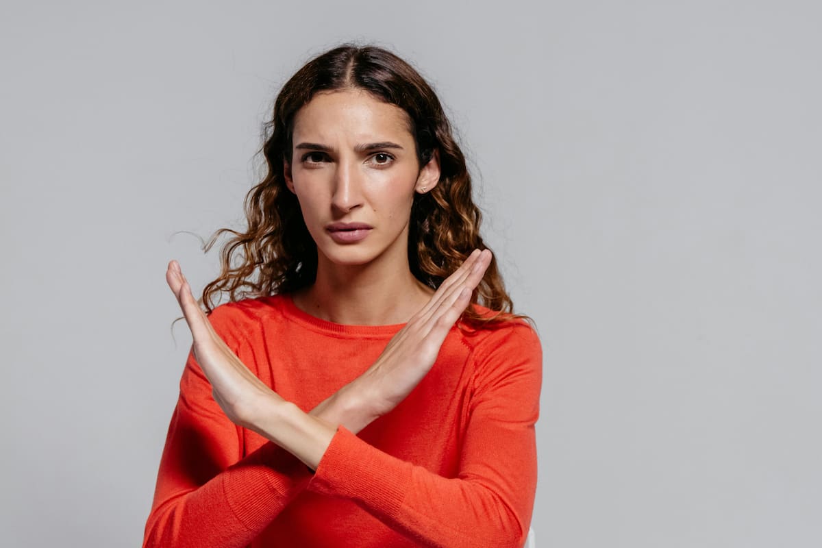 Cómo reconocer a una persona ingrata según las frases que pronuncia