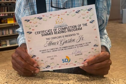 Como reconocimiento, eligió recibir únicamente un certificado personalizado