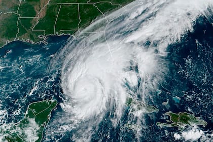 Cómo se llaman los huracanes previstos para este 2024 (NOAA vía AP, Archivo)