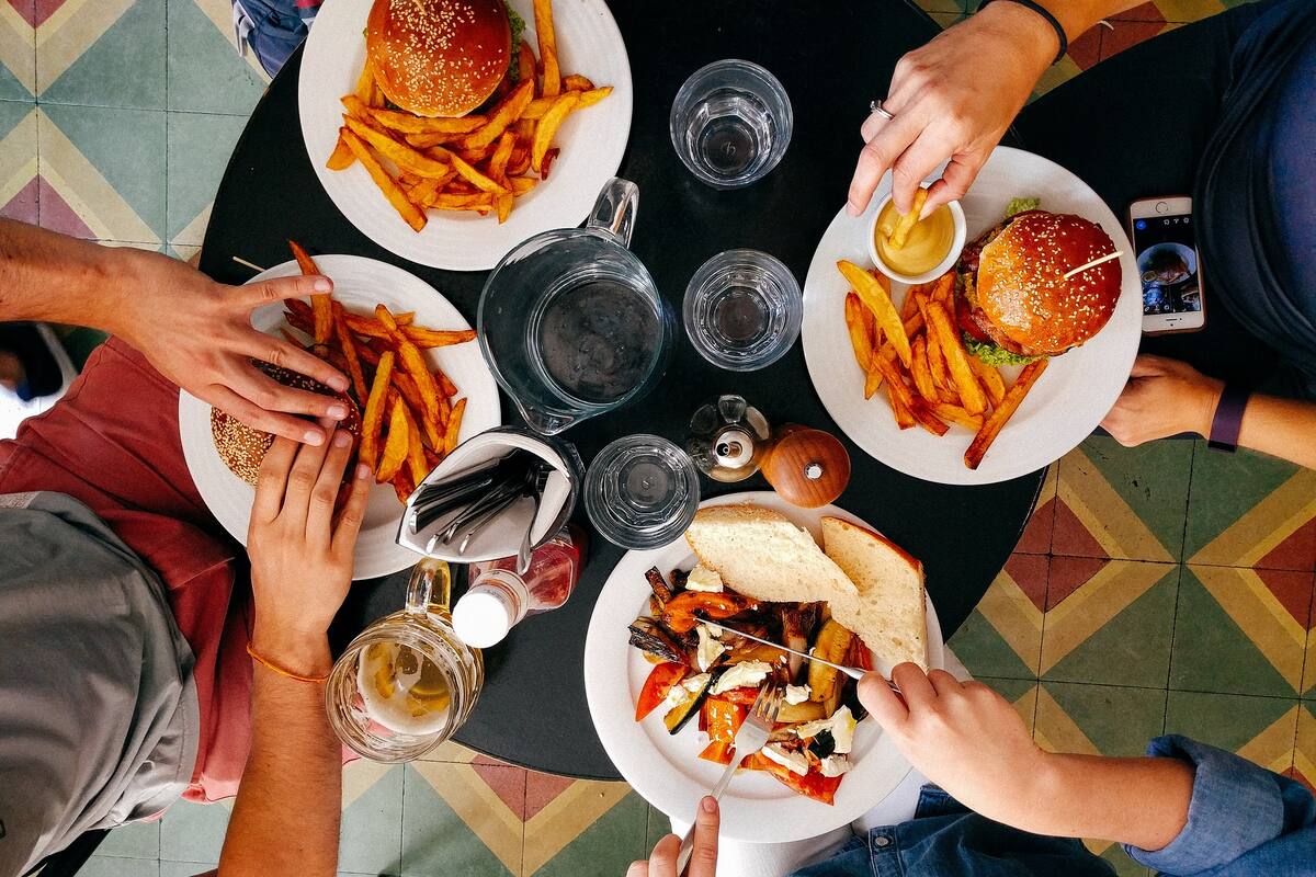 ¿Cómo se relaciona cada signo del zodíaco con la comida?